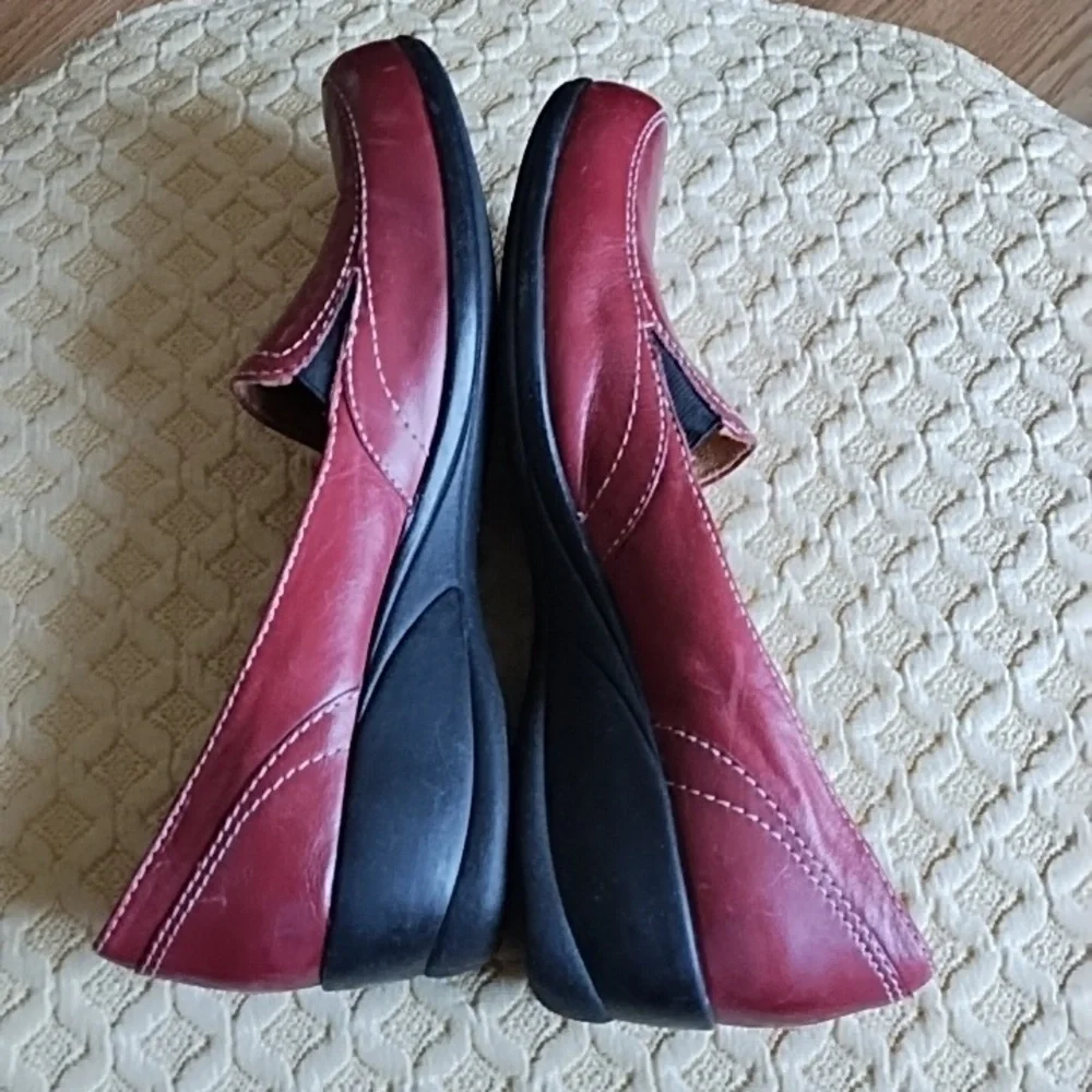 Naturalizer Red Leather Shoe 11 N